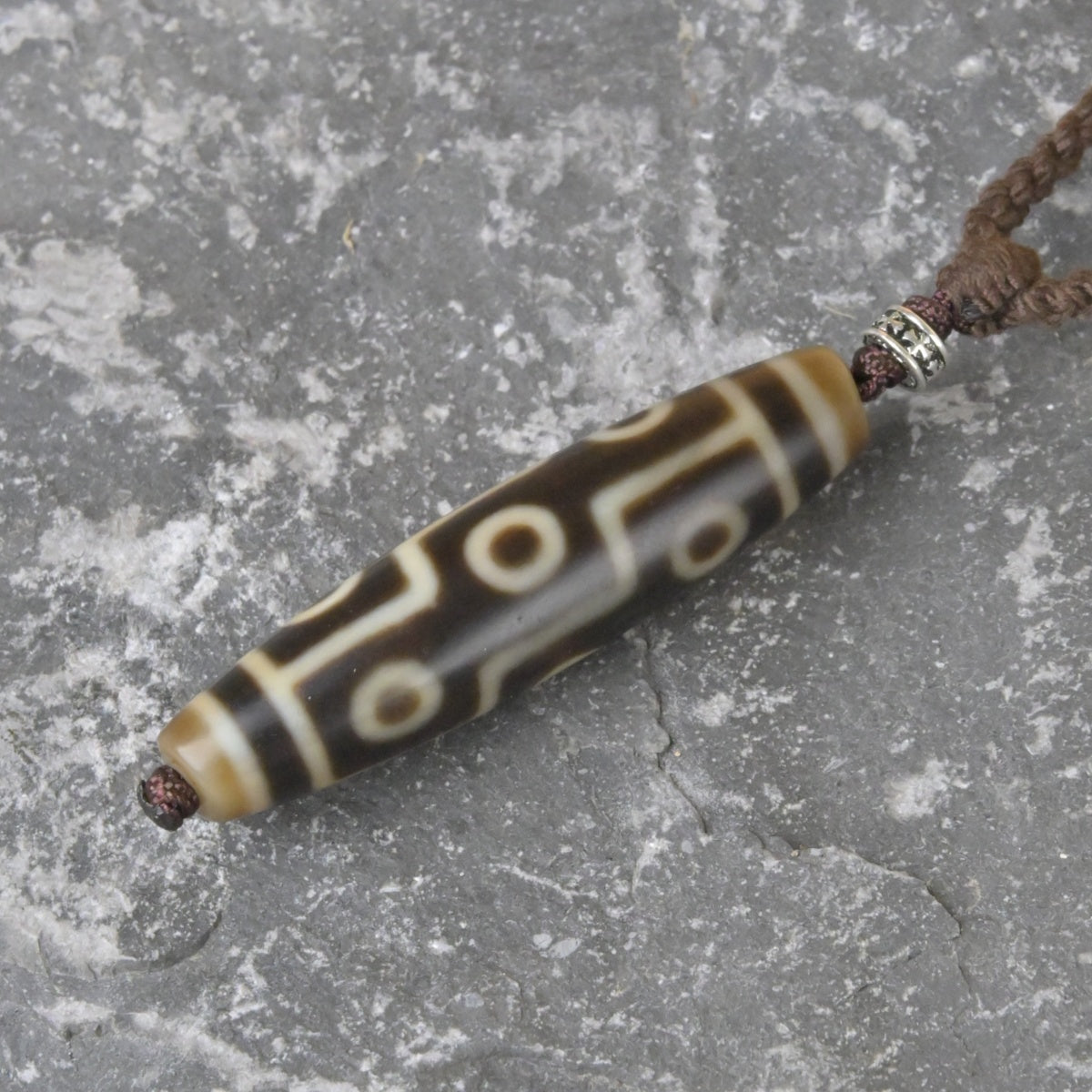 天珠收藏入门：如何像专家一样分辨新老天珠？